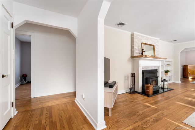 735 Reeve Avenue, Mattituck, NY 11952