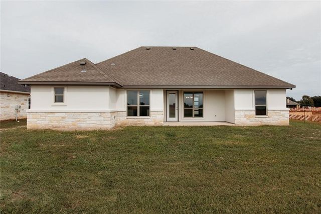 127 Loon DR, Bastrop, TX 78602