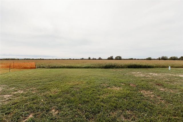 127 Loon DR, Bastrop, TX 78602