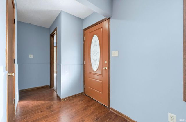 8513 Maple Bluff Court, New Haven, IN 46774