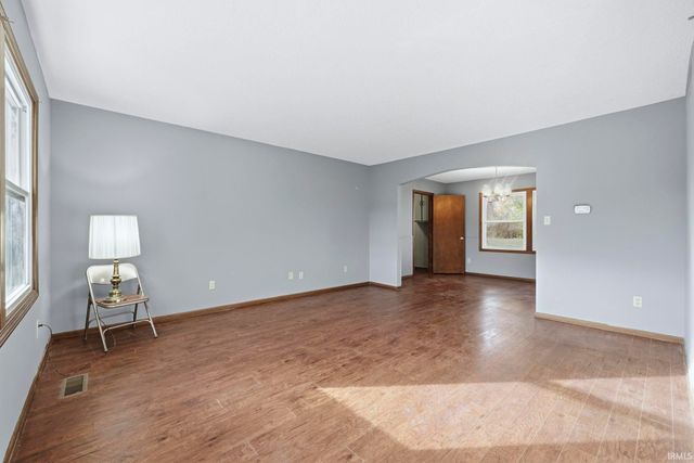 8513 Maple Bluff Court, New Haven, IN 46774