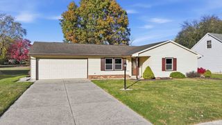 8513 Maple Bluff Court, New Haven, IN 46774