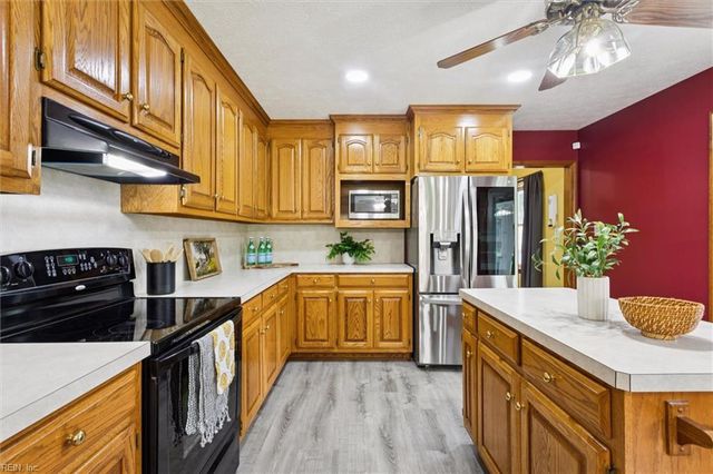 6960 Hidden Brook DR, Gloucester, VA 23061
