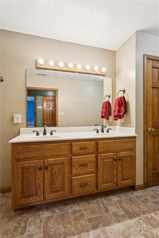 6960 Hidden Brook DR, Gloucester, VA 23061