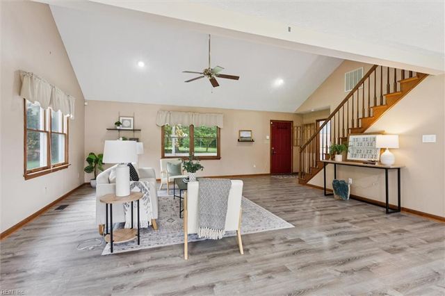 6960 Hidden Brook DR, Gloucester, VA 23061