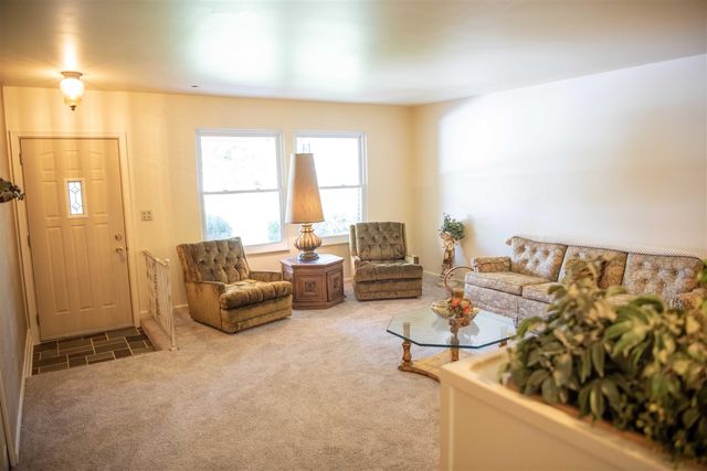 1282 Yorktown Drive, Flint, MI 48532