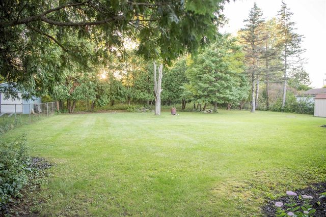 1282 Yorktown Drive, Flint, MI 48532