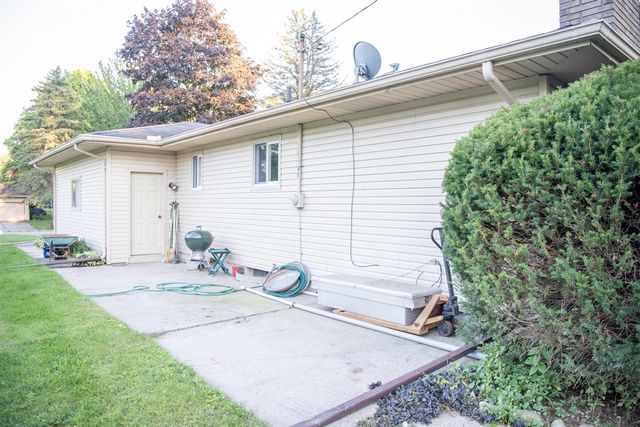 1282 Yorktown Drive, Flint, MI 48532