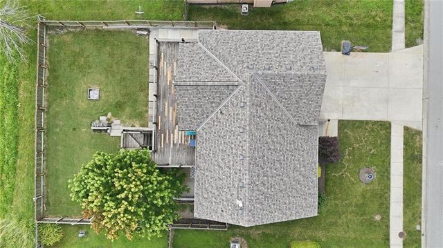 813 SW WOODLAND Drive, Grain Valley, MO 64029