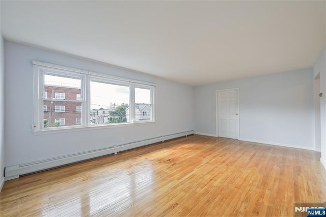 428 Lincoln Street, Palisades Park, NJ 07650