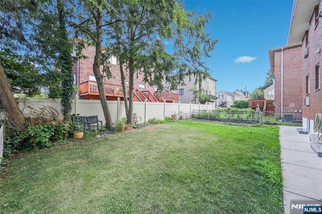 428 Lincoln Street, Palisades Park, NJ 07650