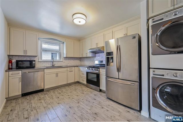 428 Lincoln Street, Palisades Park, NJ 07650