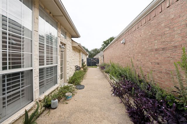 8012 Springmoss Drive, Plano, TX 75025