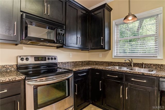 10 Lakeview, Tuscaloosa, AL 35401