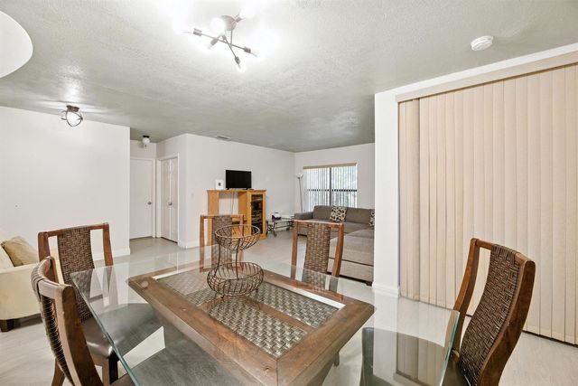 2881 Carambola Circle S 2072, Coconut Creek, FL 33066