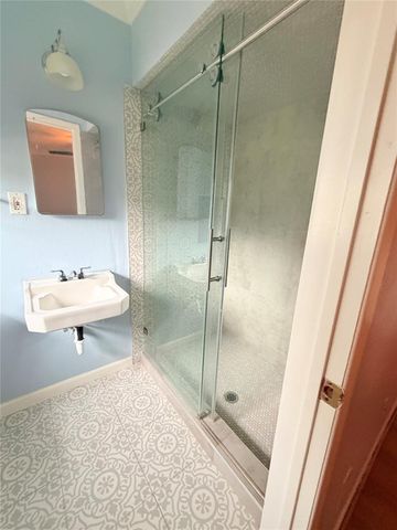 4833 Hazelton Street, Houston, TX 77035