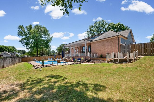 740 SUGARBUSH CV N, Collierville, TN 38017