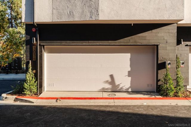 3832 N Emery Wy, Los Angeles, CA 90065