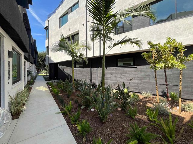 3832 N Emery Wy, Los Angeles, CA 90065