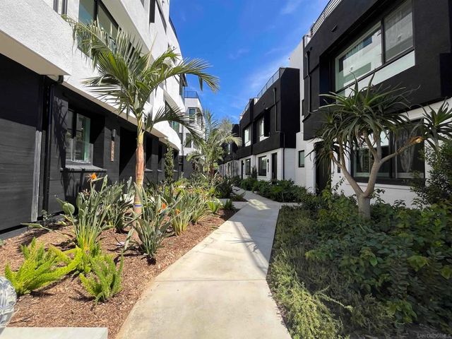 3832 N Emery Wy, Los Angeles, CA 90065