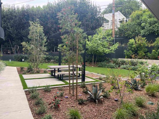 3832 N Emery Wy, Los Angeles, CA 90065