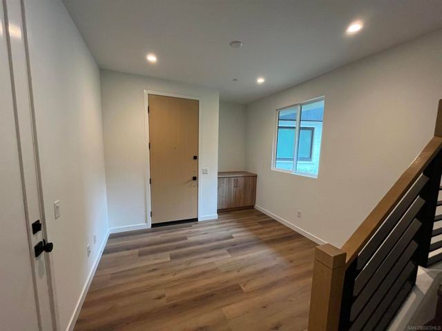 3832 N Emery Wy, Los Angeles, CA 90065