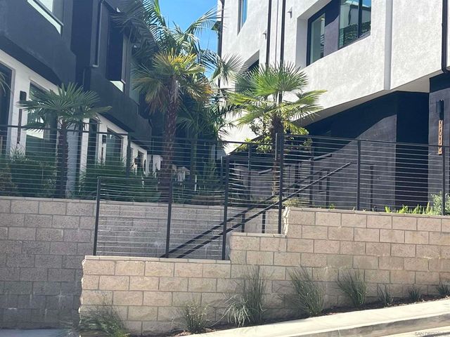 3832 N Emery Wy, Los Angeles, CA 90065