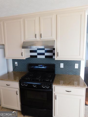 2783 Mill Lake Way, Morrow, GA 30260