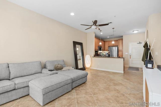 3887 Pell Place 131, San Diego, CA 92130