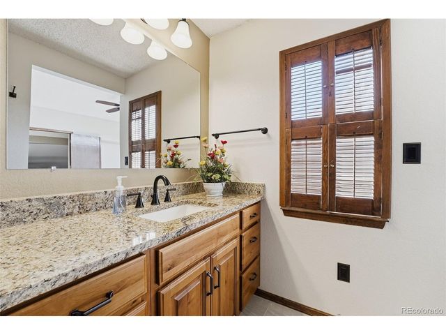 9018 Bear Mountain Dr, Highlands Ranch, CO 80126