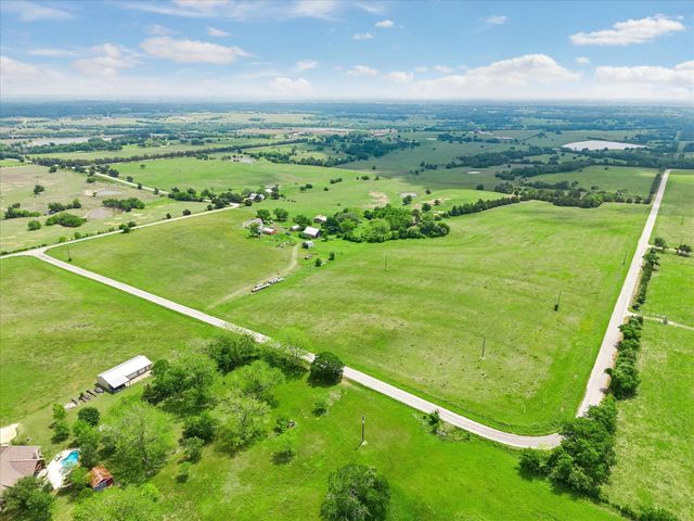 4754 Wickel Road, Burton, TX 77835