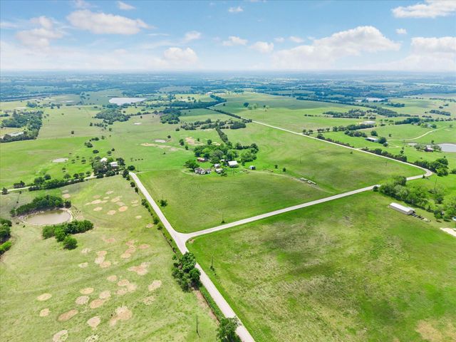 4754 Wickel Road, Burton, TX 77835