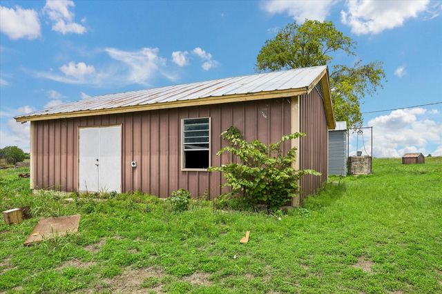 4754 Wickel Road, Burton, TX 77835