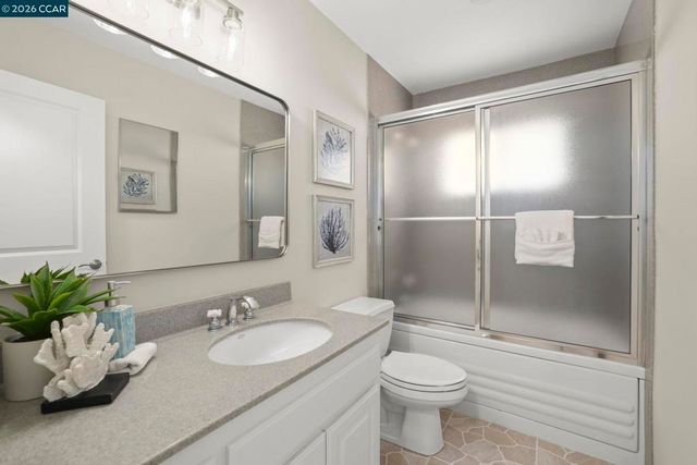 5412 Degnan Dr, Martinez, CA 94553