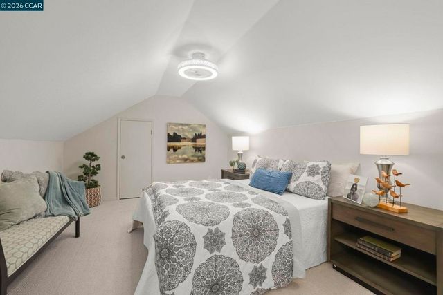 5412 Degnan Dr, Martinez, CA 94553