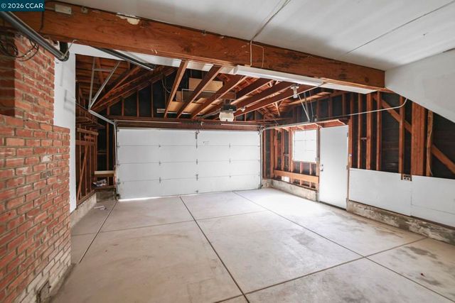 5412 Degnan Dr, Martinez, CA 94553