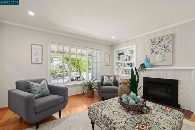 5412 Degnan Dr, Martinez, CA 94553