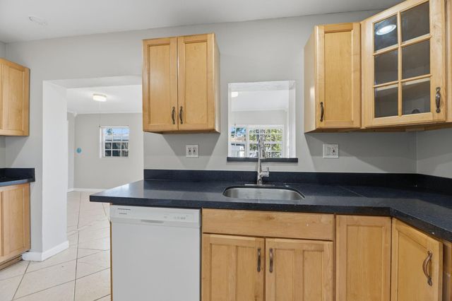 1520 SW 68th Way, North Lauderdale, FL 33068