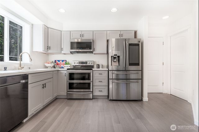 20409 25th Place W, Lynnwood, WA 98036