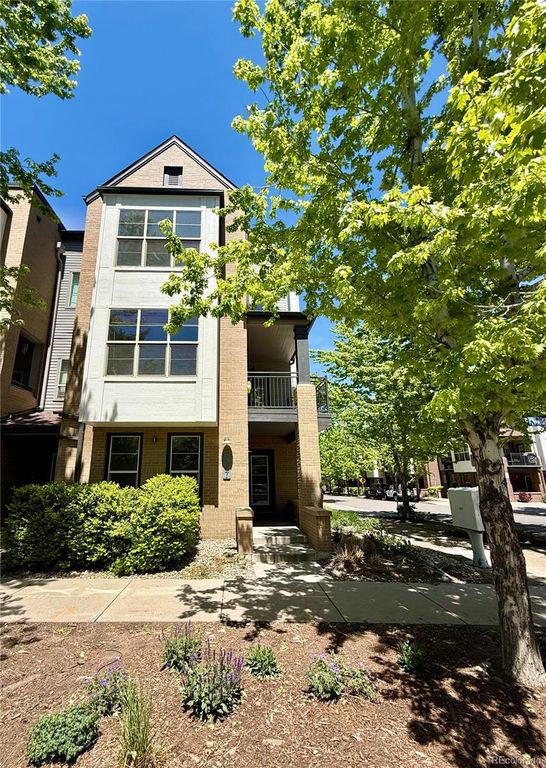 6957 W Virginia Place, Lakewood, CO 80226