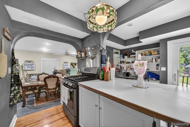 1404 Harvard Road, East Lansing, MI 48823