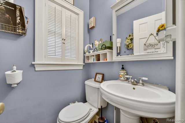 1404 Harvard Road, East Lansing, MI 48823
