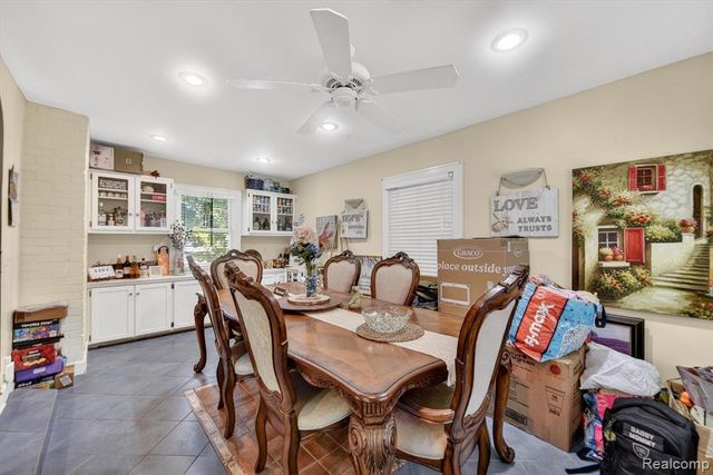 1404 Harvard Road, East Lansing, MI 48823