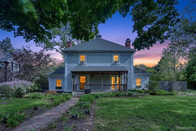 1404 Harvard Road, East Lansing, MI 48823