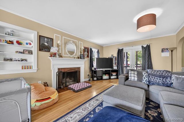 1404 Harvard Road, East Lansing, MI 48823