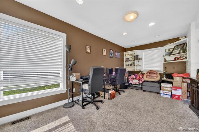 1404 Harvard Road, East Lansing, MI 48823