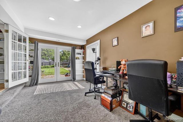 1404 Harvard Road, East Lansing, MI 48823
