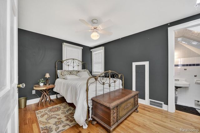 1404 Harvard Road, East Lansing, MI 48823
