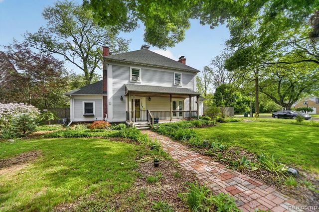 1404 Harvard Road, East Lansing, MI 48823