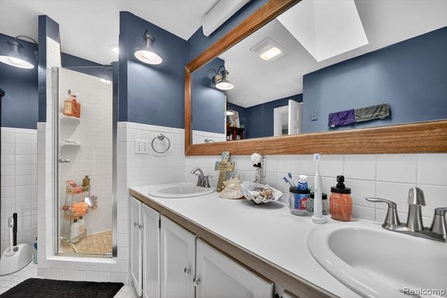 1404 Harvard Road, East Lansing, MI 48823